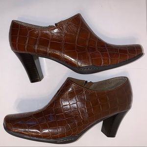 Aerosoles Brown Heels